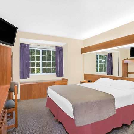 Microtel Inn & Suites Beckley East Екстериор снимка