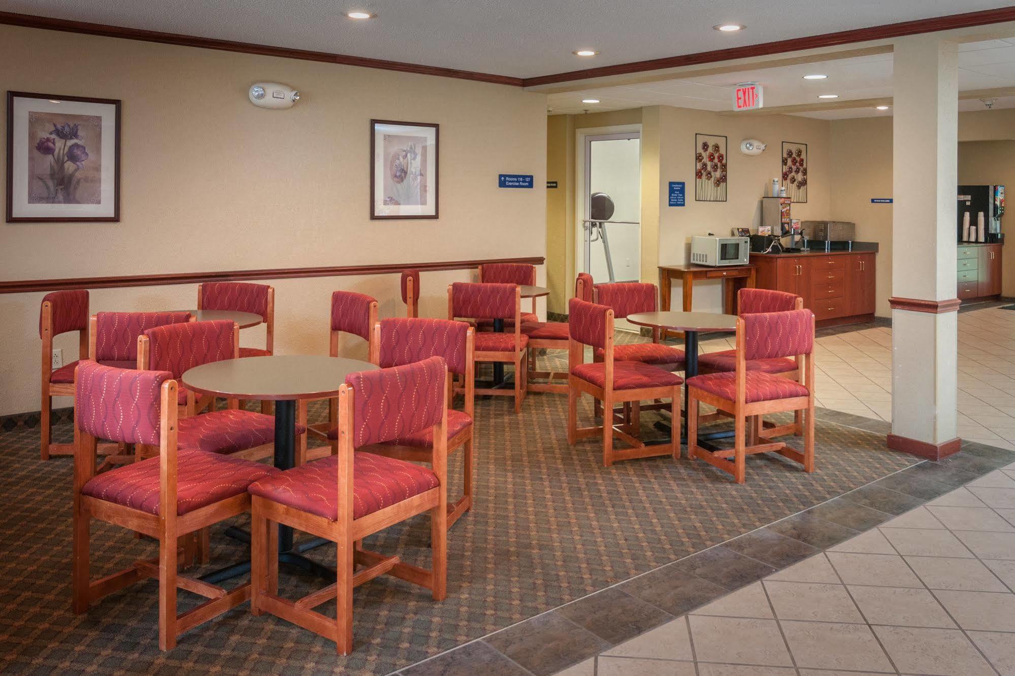 Microtel Inn & Suites Beckley East Екстериор снимка